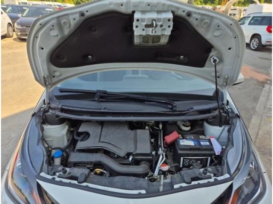 2016 Toyota AYGO x-play touch