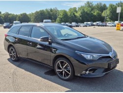 2017 Toyota Auris Touring Sports Hybrid Edition-S+