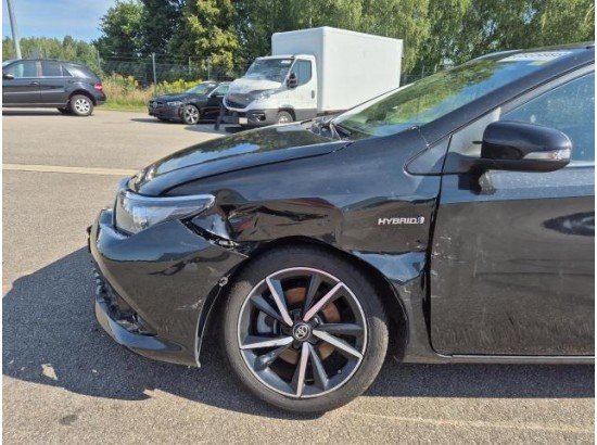 2017 Toyota Auris Touring Sports Hybrid Edition-S+ 2017 Toyota Auris Touring Sports Hybrid Edition-S+