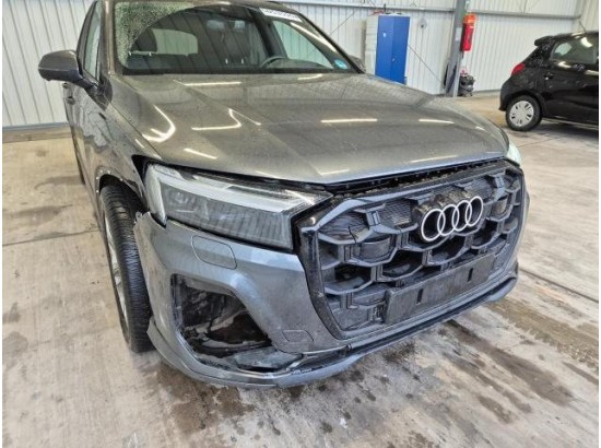 2025 Audi Q7 50 TDI quattro S line 2025 Audi Q7 50 TDI quattro S line