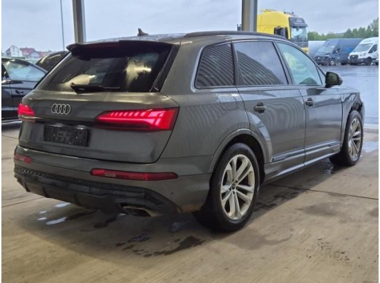 2025 Audi Q7 50 TDI quattro S line 2025 Audi Q7 50 TDI quattro S line