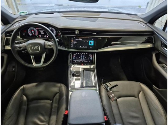 2025 Audi Q7 50 TDI quattro S line 2025 Audi Q7 50 TDI quattro S line