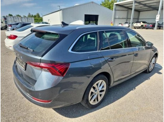2020 Skoda Octavia Combi First Edition