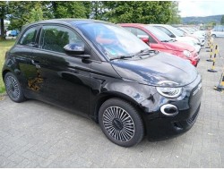 2022 FIAT 500 E Icon