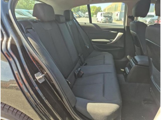 2015 BMW 1er Lim. 5-trg. 116i Advantage 2015 BMW 1er Lim. 5-trg. 116i Advantage