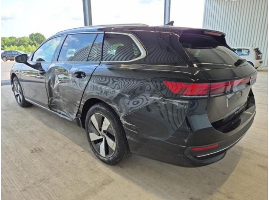 2025 Volkswagen Passat Variant 2.0 TDI 110 kW Business 2025 Volkswagen Passat Variant 2.0 TDI 110 kW Business