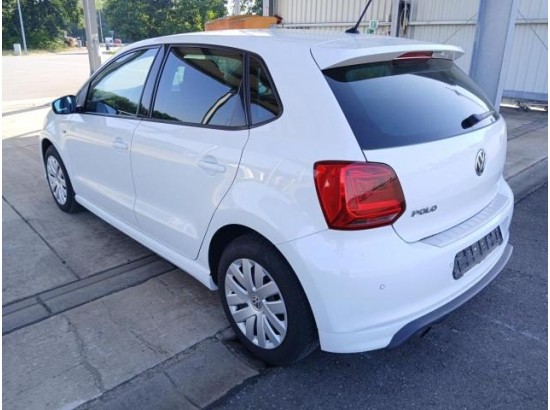 2015 Volkswagen Polo V Highline BMT/Start-Stopp 2015 Volkswagen Polo V Highline BMT/Start-Stopp