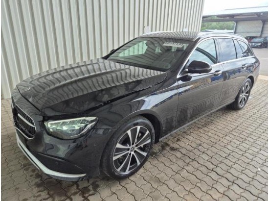2022 Mercedes-Benz E -Klasse T-Modell E 300 de 2022 Mercedes-Benz E -Klasse T-Modell E 300 de