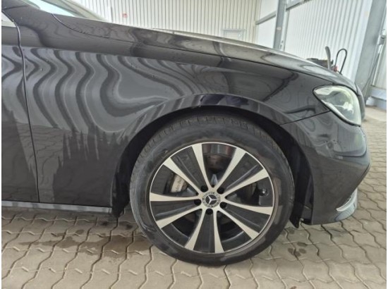 2022 Mercedes-Benz E -Klasse T-Modell E 300 de 2022 Mercedes-Benz E -Klasse T-Modell E 300 de