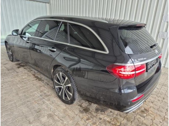 2022 Mercedes-Benz E -Klasse T-Modell E 300 de 2022 Mercedes-Benz E -Klasse T-Modell E 300 de
