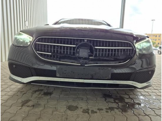 2022 Mercedes-Benz E -Klasse T-Modell E 300 de 2022 Mercedes-Benz E -Klasse T-Modell E 300 de