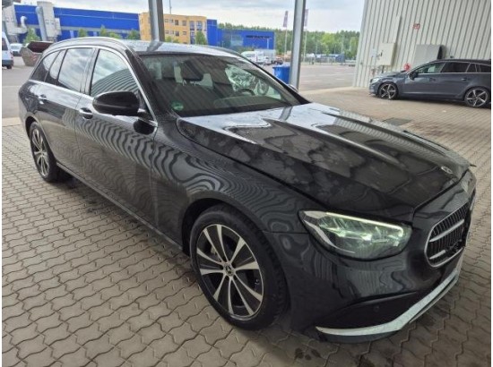 2022 Mercedes-Benz E -Klasse T-Modell E 300 de 2022 Mercedes-Benz E -Klasse T-Modell E 300 de