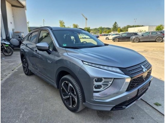 2023 Mitsubishi Eclipse Cross Plus Select Hybrid 4WD 2023 Mitsubishi Eclipse Cross Plus Select Hybrid 4WD