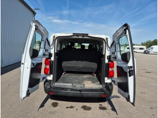 2022 Toyota Proace L2 Kombi Comfort 2022 Toyota Proace L2 Kombi Comfort