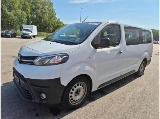 2022 Toyota Proace L2 Kombi Comfort 2022 Toyota Proace L2 Kombi Comfort