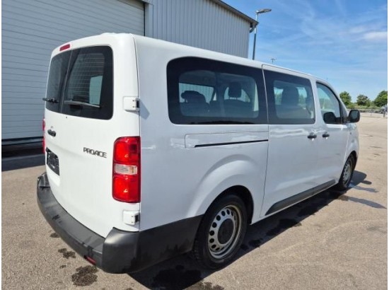 2022 Toyota Proace L2 Kombi Comfort 2022 Toyota Proace L2 Kombi Comfort