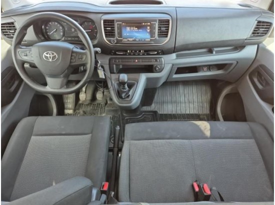 2022 Toyota Proace L2 Kombi Comfort 2022 Toyota Proace L2 Kombi Comfort