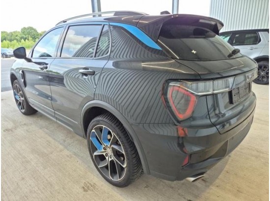 2022 Lynk & Co 01 2022 Lynk & Co 01