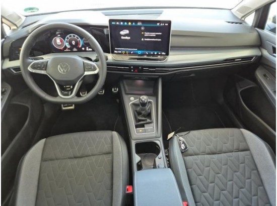 2025 Volkswagen Golf VIII Lim. 1.5 TSI 85 kW Goal 2025 Volkswagen Golf VIII Lim. 1.5 TSI 85 kW Goal