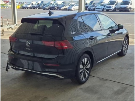 2025 Volkswagen Golf VIII Lim. 1.5 TSI 85 kW Goal 2025 Volkswagen Golf VIII Lim. 1.5 TSI 85 kW Goal