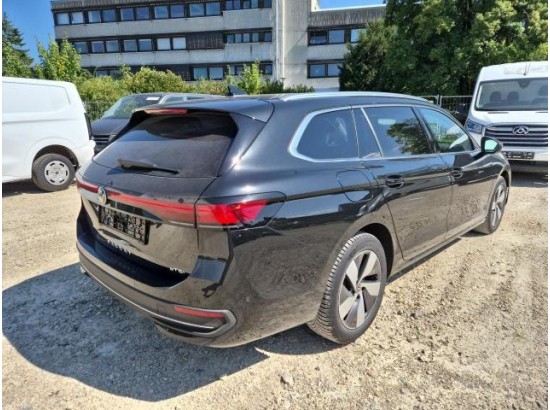 2025 Volkswagen Passat Variant 1.5 eTSI 110 kW Business 2025 Volkswagen Passat Variant 1.5 eTSI 110 kW Business
