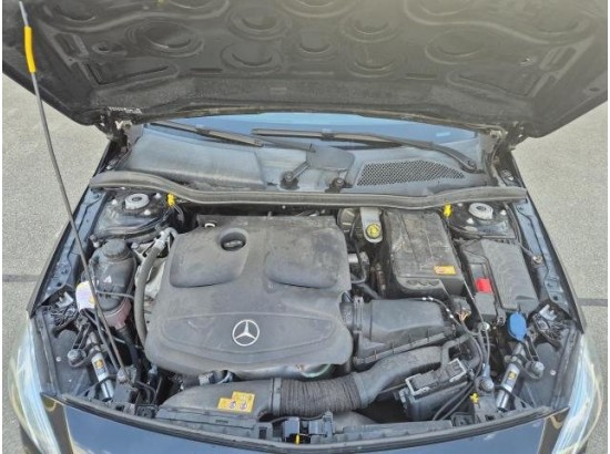 2015 Mercedes-Benz A -Klasse A 180 Street Style 2015 Mercedes-Benz A -Klasse A 180 Street Style