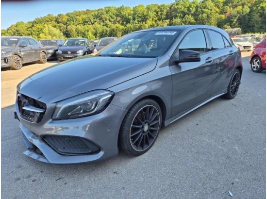 2015 Mercedes-Benz A -Klasse A 220 CDI / d BlueEfficiency 2015 Mercedes-Benz A -Klasse A 220 CDI / d BlueEfficiency