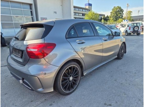 2015 Mercedes-Benz A -Klasse A 220 CDI / d BlueEfficiency 2015 Mercedes-Benz A -Klasse A 220 CDI / d BlueEfficiency