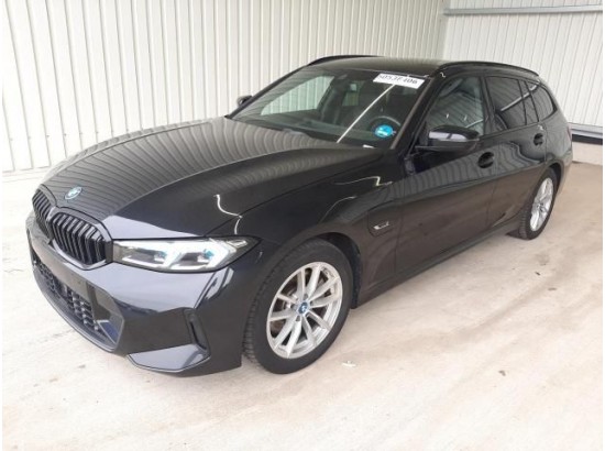 2022 BMW 3er Touring 330 e M Sport 2022 BMW 3er Touring 330 e M Sport