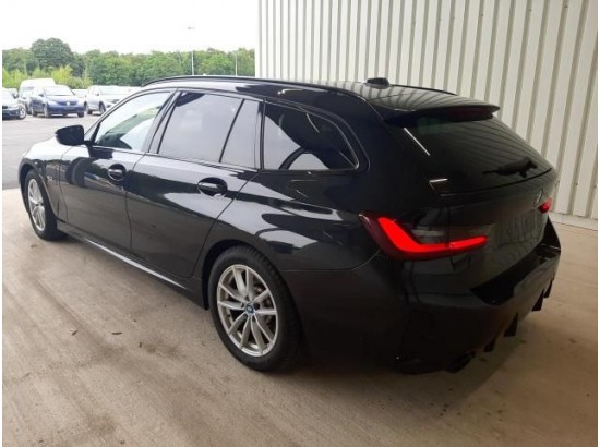 2022 BMW 3er Touring 330 e M Sport 2022 BMW 3er Touring 330 e M Sport