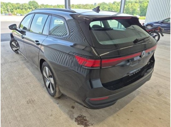 2024 Volkswagen Passat Variant 1.5 eTSI 110 kW 2024 Volkswagen Passat Variant 1.5 eTSI 110 kW