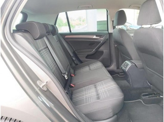 2015 Volkswagen Golf VII Lim. Lounge BMT
