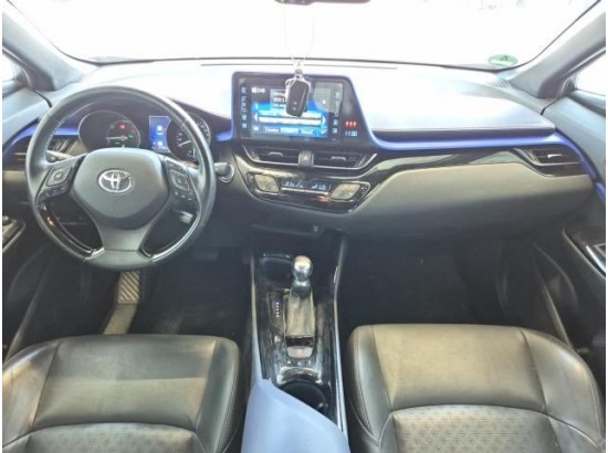 2017 Toyota C-HR Hybrid Style 2017 Toyota C-HR Hybrid Style