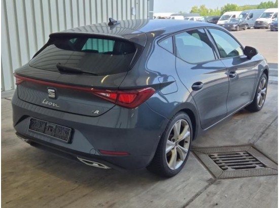 2025 Seat Leon 1.5 eTSI 110 kW FR 2025 Seat Leon 1.5 eTSI 110 kW FR