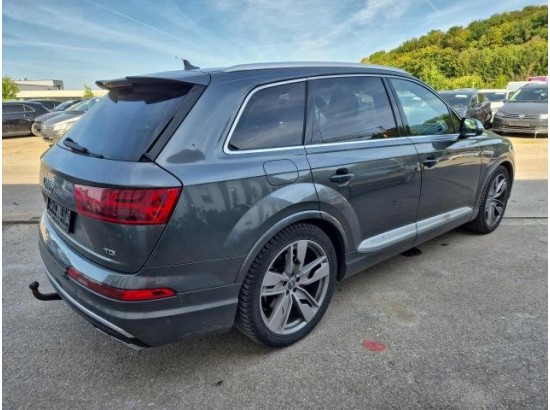 2016 Audi SQ7 4.0 TDI quattro 2016 Audi SQ7 4.0 TDI quattro
