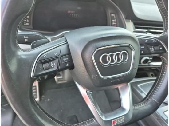 2016 Audi SQ7 4.0 TDI quattro 2016 Audi SQ7 4.0 TDI quattro