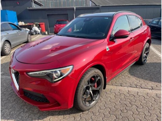 2018 Alfa Romeo Stelvio 2018 Alfa Romeo Stelvio