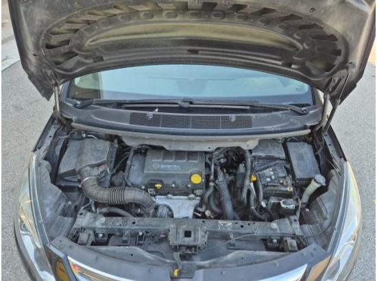 2016 Opel Zafira C Tourer 2016 Opel Zafira C Tourer