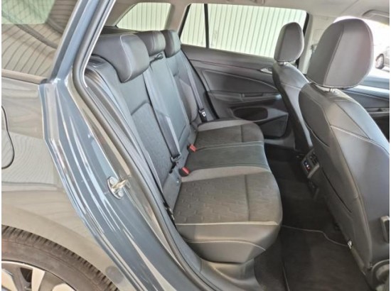 2025 Volkswagen Golf VIII Variant 1.5 TSI 85 kW Goal 2025 Volkswagen Golf VIII Variant 1.5 TSI 85 kW Goal