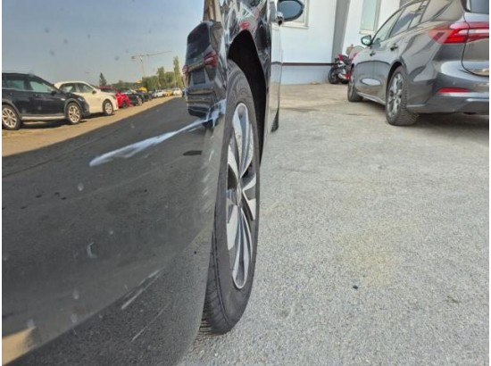 2025 Volkswagen Golf VIII Lim. 1.5 TSI 85 kW Goal 2025 Volkswagen Golf VIII Lim. 1.5 TSI 85 kW Goal