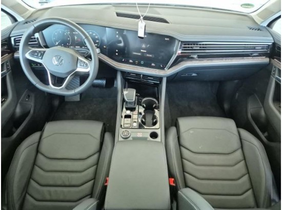 2025 Volkswagen Touareg 3.0 TDI 170 kW 4Motion Elegance 2025 Volkswagen Touareg 3.0 TDI 170 kW 4Motion Elegance