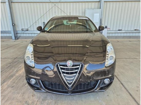 2015 Alfa Romeo Giulietta Turismo 2015 Alfa Romeo Giulietta Turismo