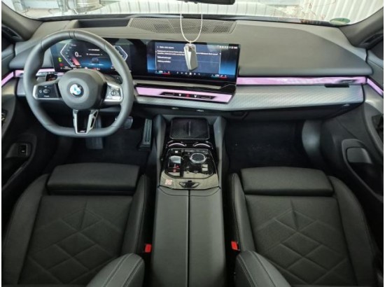 2025 BMW 5er Lim. 520 d M Sport 2025 BMW 5er Lim. 520 d M Sport