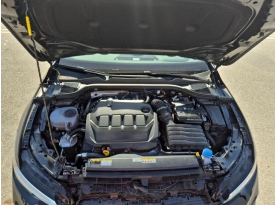2025 Volkswagen Golf VIII Variant 2.0 TDI 85 kW 2025 Volkswagen Golf VIII Variant 2.0 TDI 85 kW