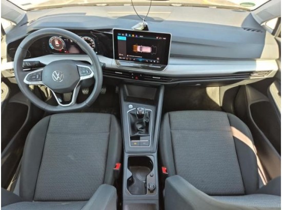 2025 Volkswagen Golf VIII Variant 2.0 TDI 85 kW 2025 Volkswagen Golf VIII Variant 2.0 TDI 85 kW