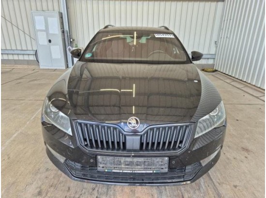 2017 Skoda Superb Combi SportLine 2017 Skoda Superb Combi SportLine