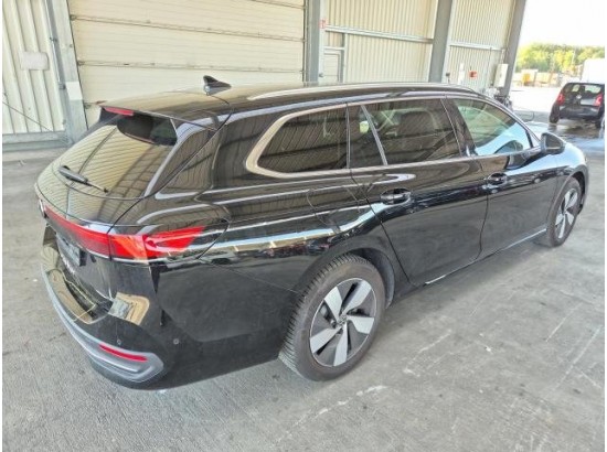 2025 Volkswagen Passat Variant 2.0 TDI 110 kW Business 2025 Volkswagen Passat Variant 2.0 TDI 110 kW Business