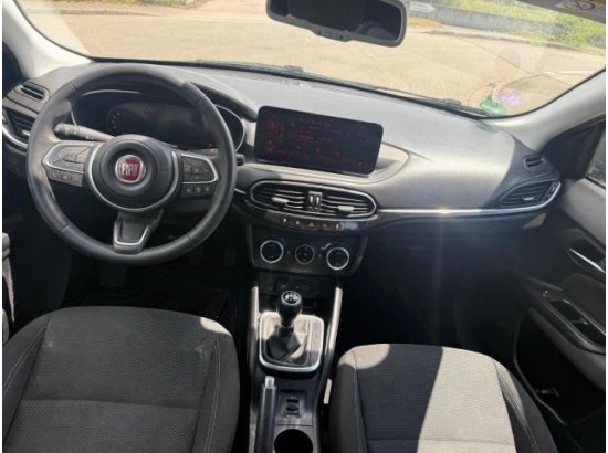 2022 FIAT Tipo Business 2022 FIAT Tipo Business