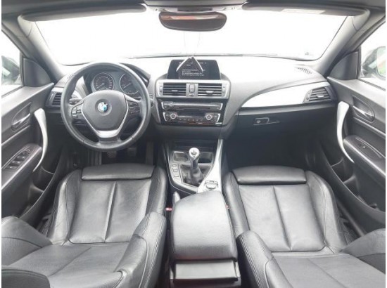 2015 BMW 2er Cabrio 220 i 2015 BMW 2er Cabrio 220 i