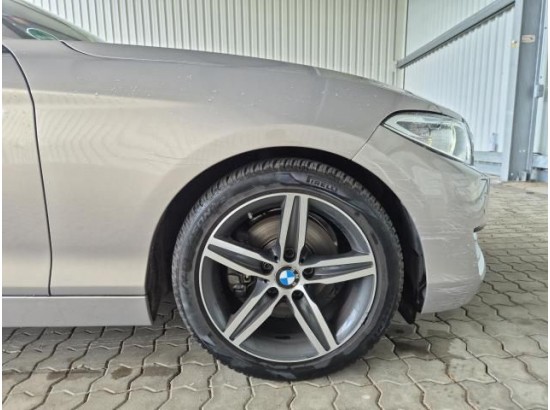 2015 BMW 2er Cabrio 220 i Sport Line 2015 BMW 2er Cabrio 220 i Sport Line